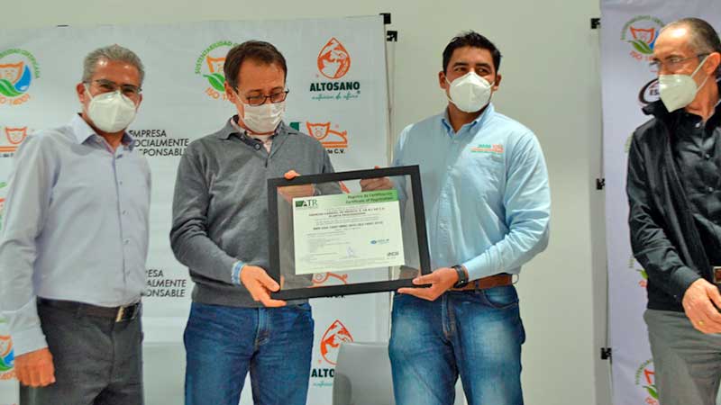 Certifican Internacionalmente a Granjas Carroll de México en Planta de Cárnicos
