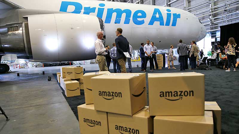 Amazon rate increase deferral a powerful magnet for squeezed US retailers