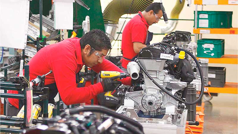 Sector automotriz de Nuevo León prevé falta de componentes y materias primas