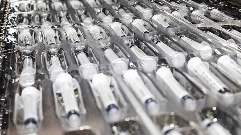 México es el quinto lugar mundial en producción de jeringas... ahora solo faltan las vacunas