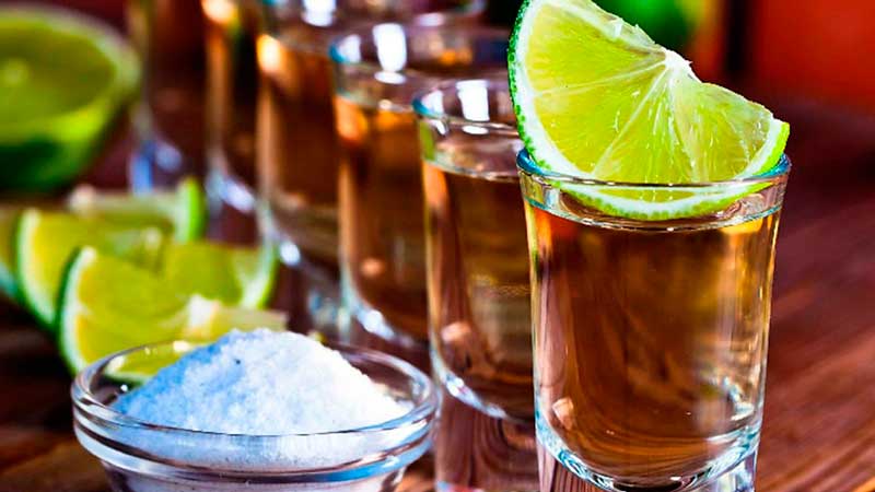 Tequila avanza pese a crisis, crecerá 5% en 2021 y exportación sin límite