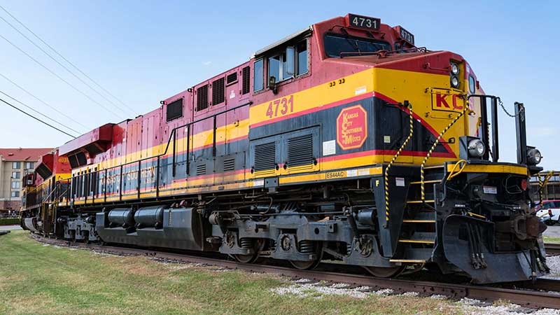 Railroad battle between CN and CP for Kansas City Southern heats up