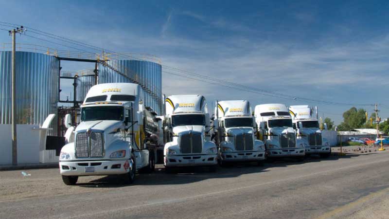 Pandemia no quitó a México liderato en exportación de camiones