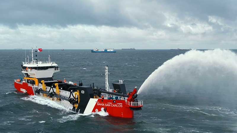 Puerto de Veracruz recibe buque de draga de Royal IHC para la Marina Mexicana