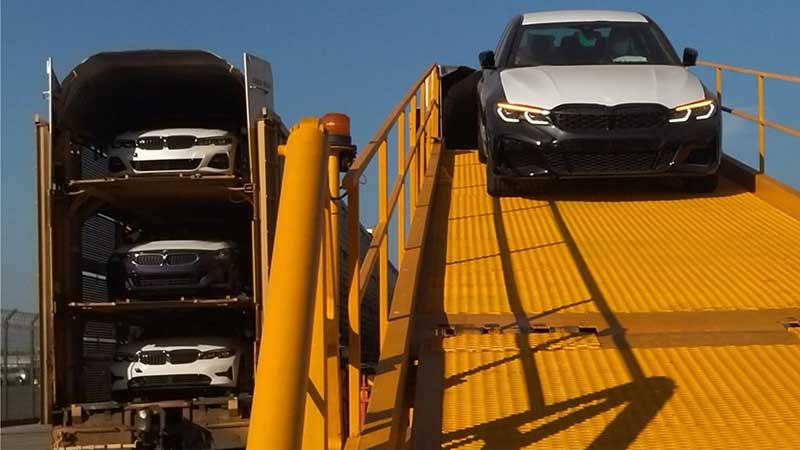 Inicia BMW exportación por el puerto de Veracruz desde su planta en SLP