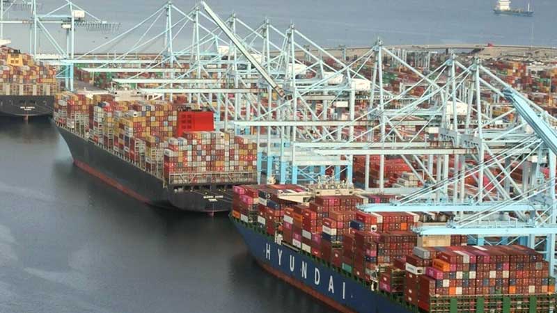 Tarifas de transporte marítimo de contenedores descienden marcadamente, pero puede ser un espejismo
