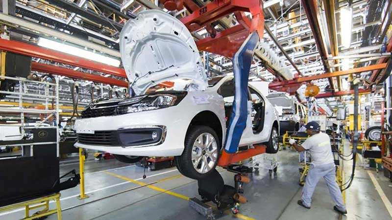 Producción de autos de México se recupera en febrero; exportaciones caen