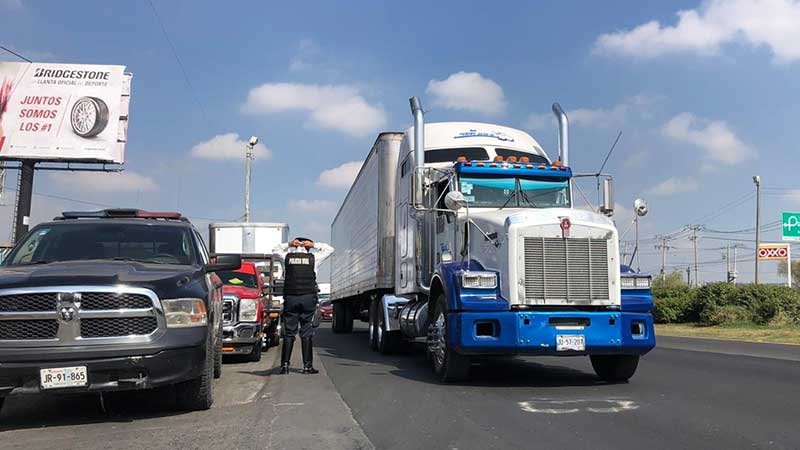 Aprueban ley de movilidad, camiones de carga no podrán exceder 80 Kms/hr en carreteras