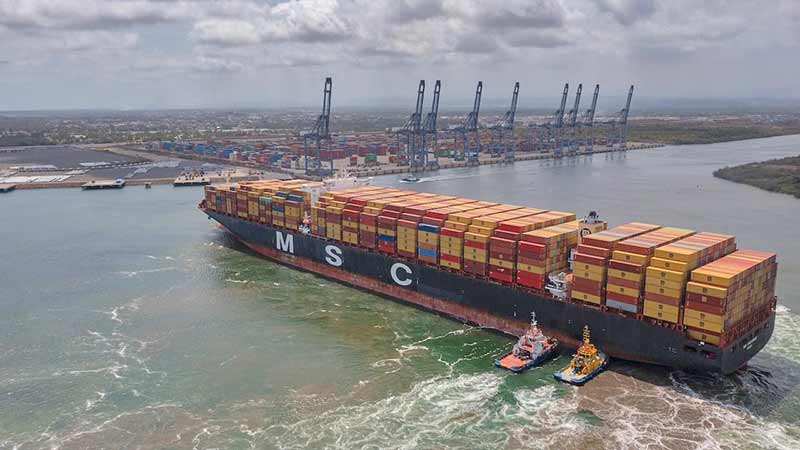 Puerto Lázaro Cárdenas vuelve a recibir al buque portacontenedores más grande en arribar a México