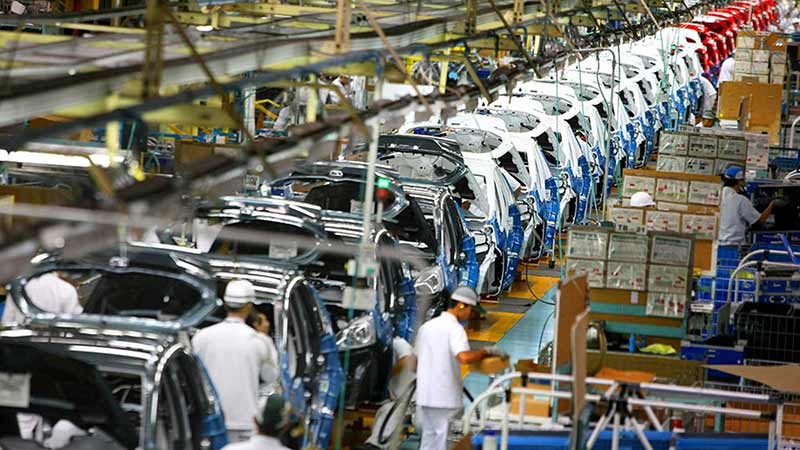 Crece 15.2% producción de vehículos en mayo