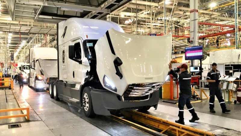 Crece 12.5% producción de vehículos pesados en México
