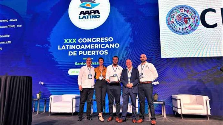 Asipona Manzanillo obtiene el Premio Marítimo de las Américas 2022 en AAPA Latino.