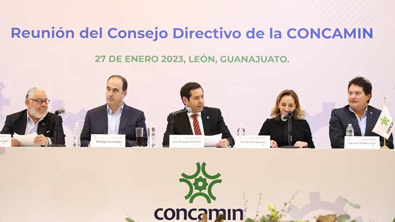 Reelegirán a José Abugaber como presidente de Concamin