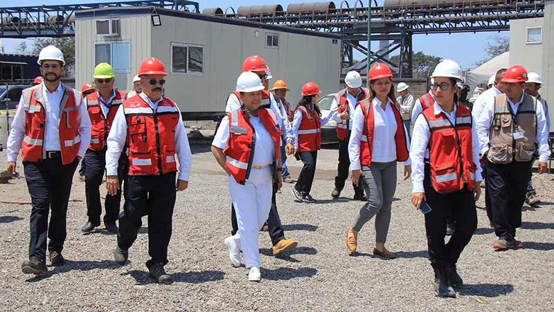 Supervisa Cap. Ana Laura López Bautista avance de obras en el puerto de Lázaro Cárdenas