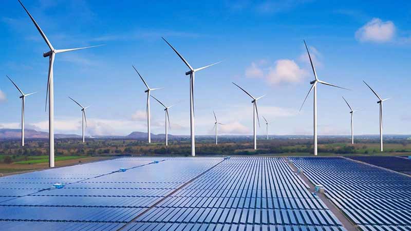 Gobierno ajusta cifras y revierte caída de renovables
