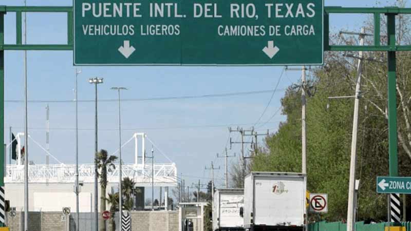 Cruces de camiones de carga en la frontera México Texas crecerá por lo menos 3.2% al año