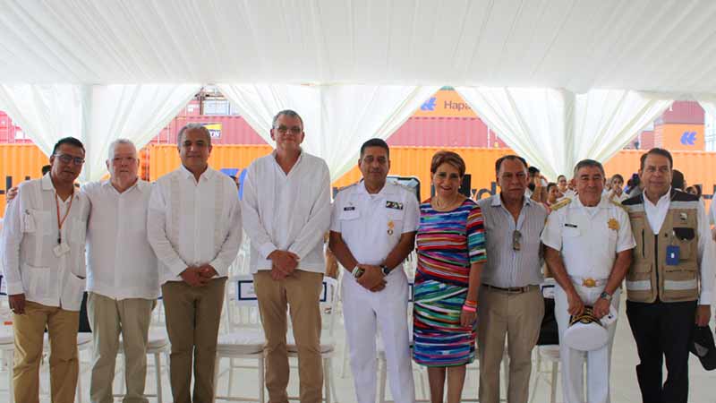 Hapag-Lloyd bautiza al buque Río de Janeiro Express en Puerto de Manzanillo