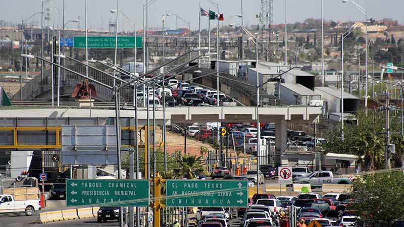 México vigilante ante cierre temporal de paso de mercancías en puente con EU