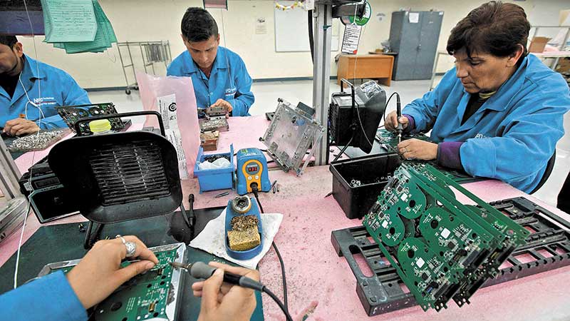 El rol de calidad y precisión en industria manufactura de electrónicos